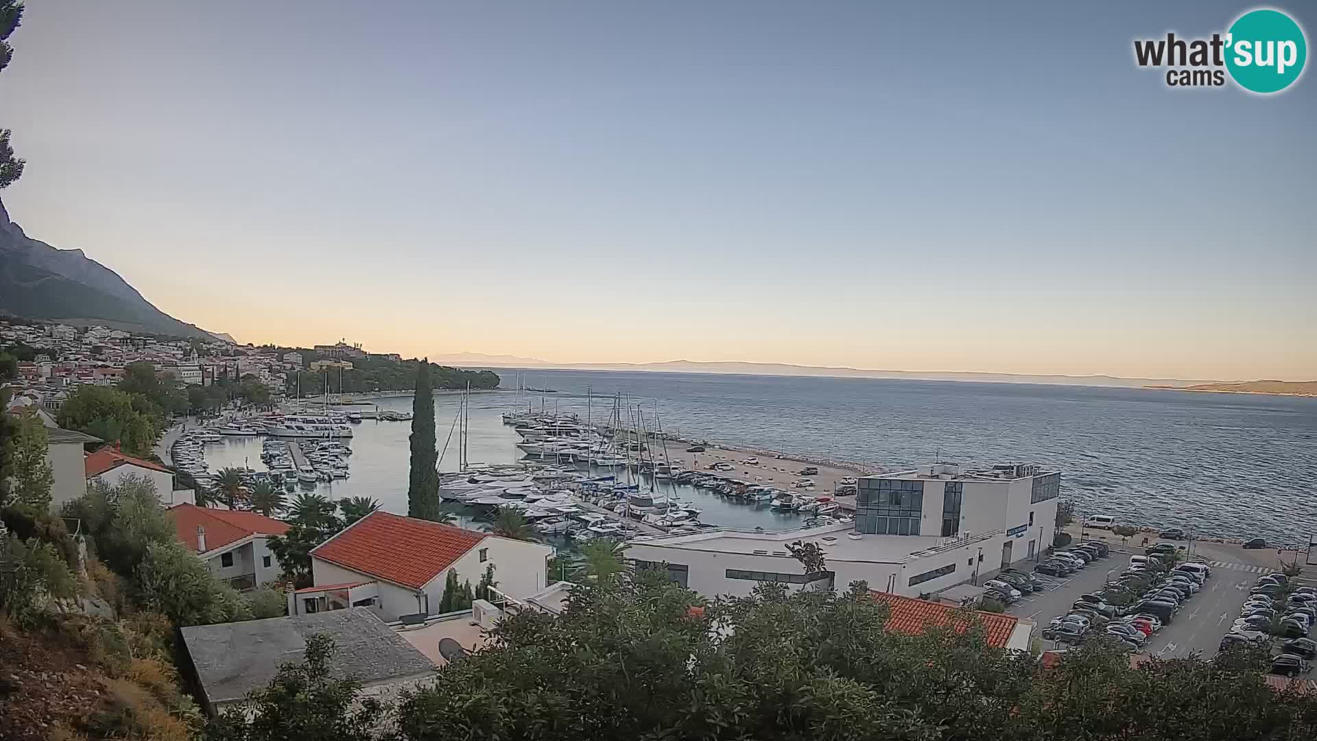Webcam Baška Voda: Panoramic View of Baška Voda