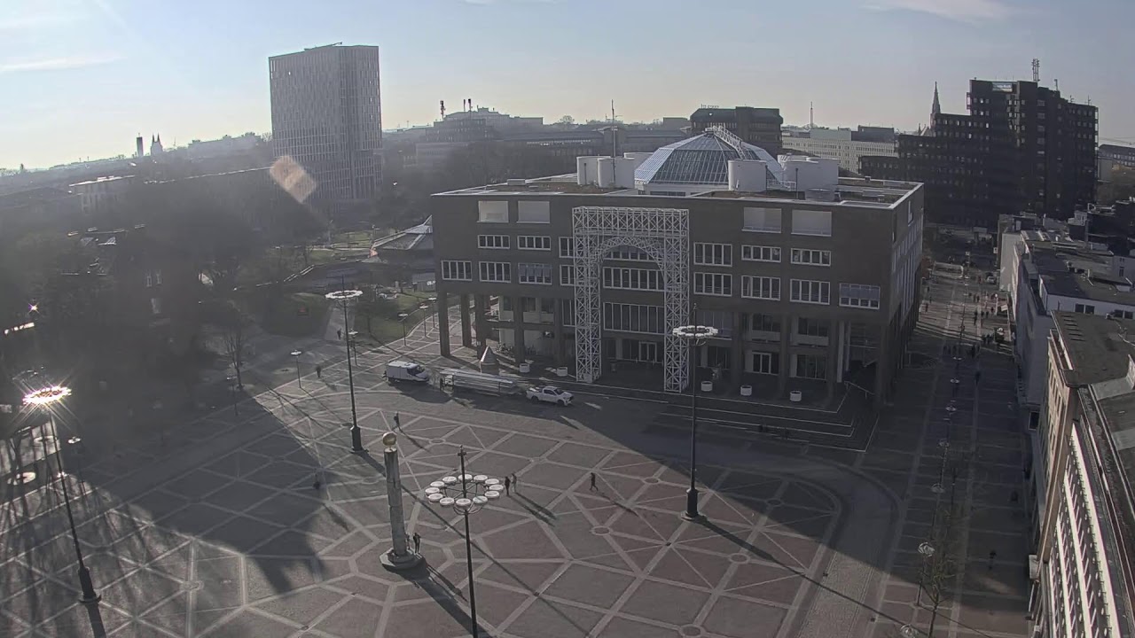 Webcam Dortmund: Friedensplatz and City Hall