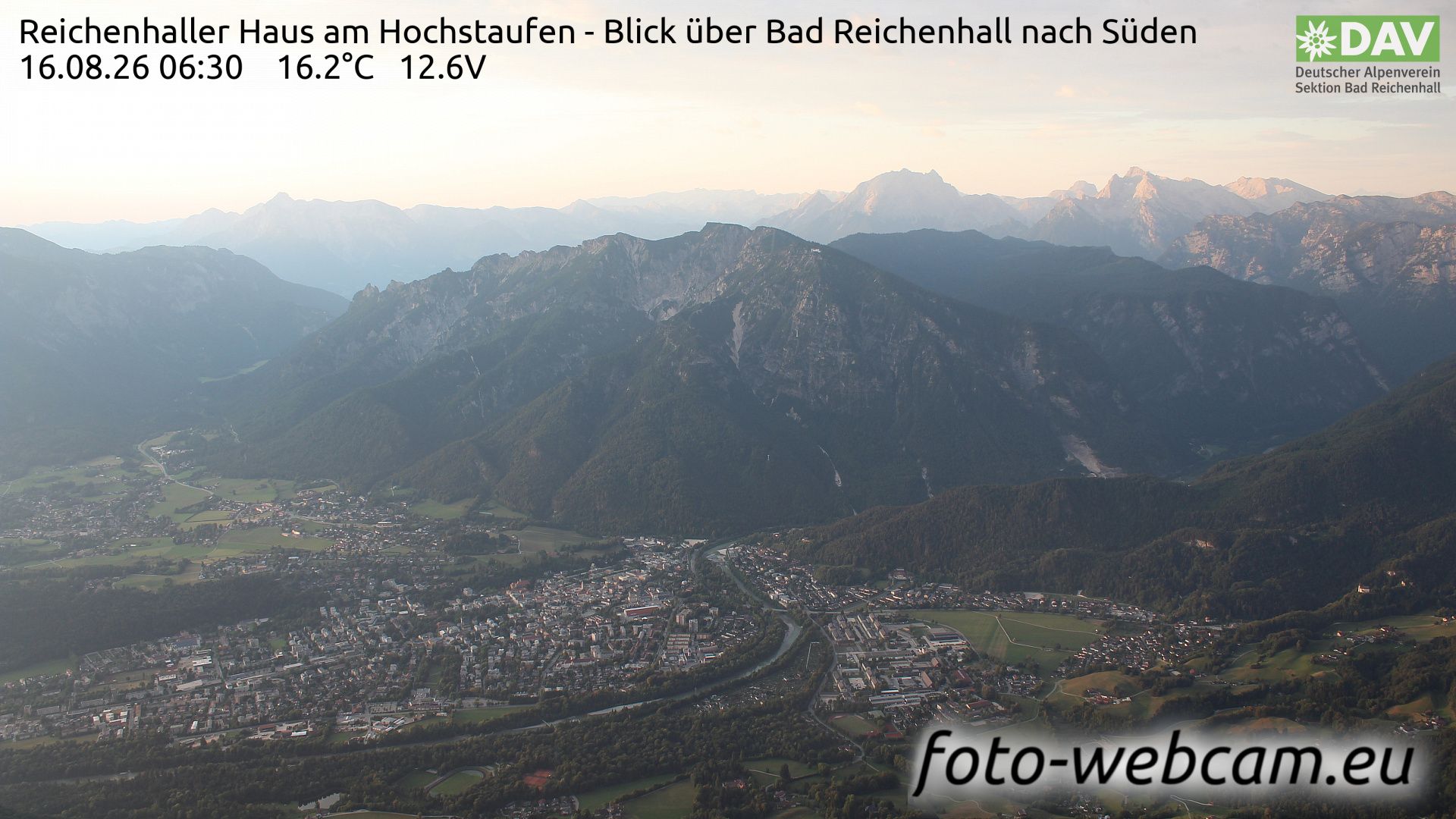 Bad Reichenhall › South-East: Reichenhaller Haus am Hochstaufen - Blick über - nach Süden
