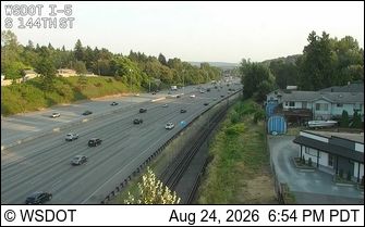 Burien: I-5 at MP 155.3: S 144th St