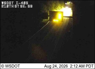 Bothell: I-405 at MP 27.8: 210th St SE, SB