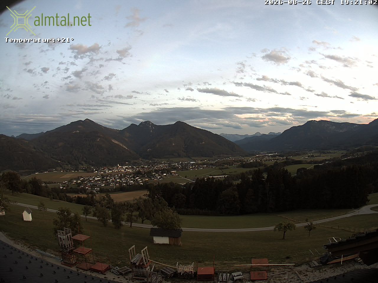 Scharnstein › South