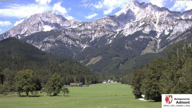 Admont › North: › North