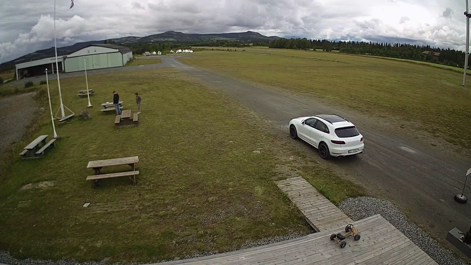 Nakkerud: Hallingdal flyklubb. Klanten flyplass 2620 ft Golsfjellet GOL Hallingdal