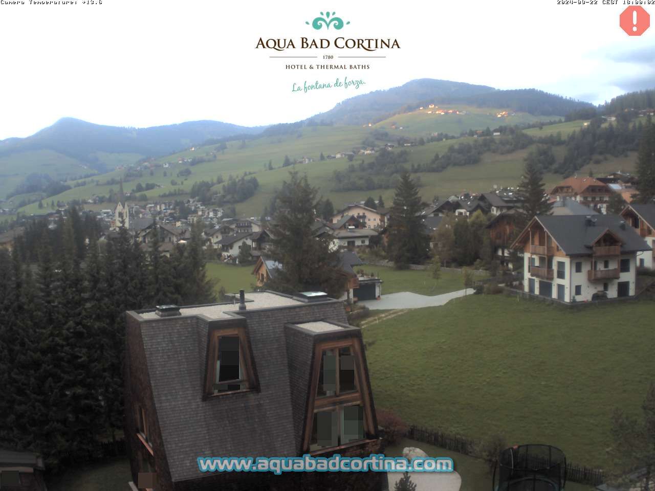Al Plan de Mareo - St. Vigil in Enneberg - San Vigilio di Marebbe › North: Enneberg Pfarre - Kronplatz - MMM Corones