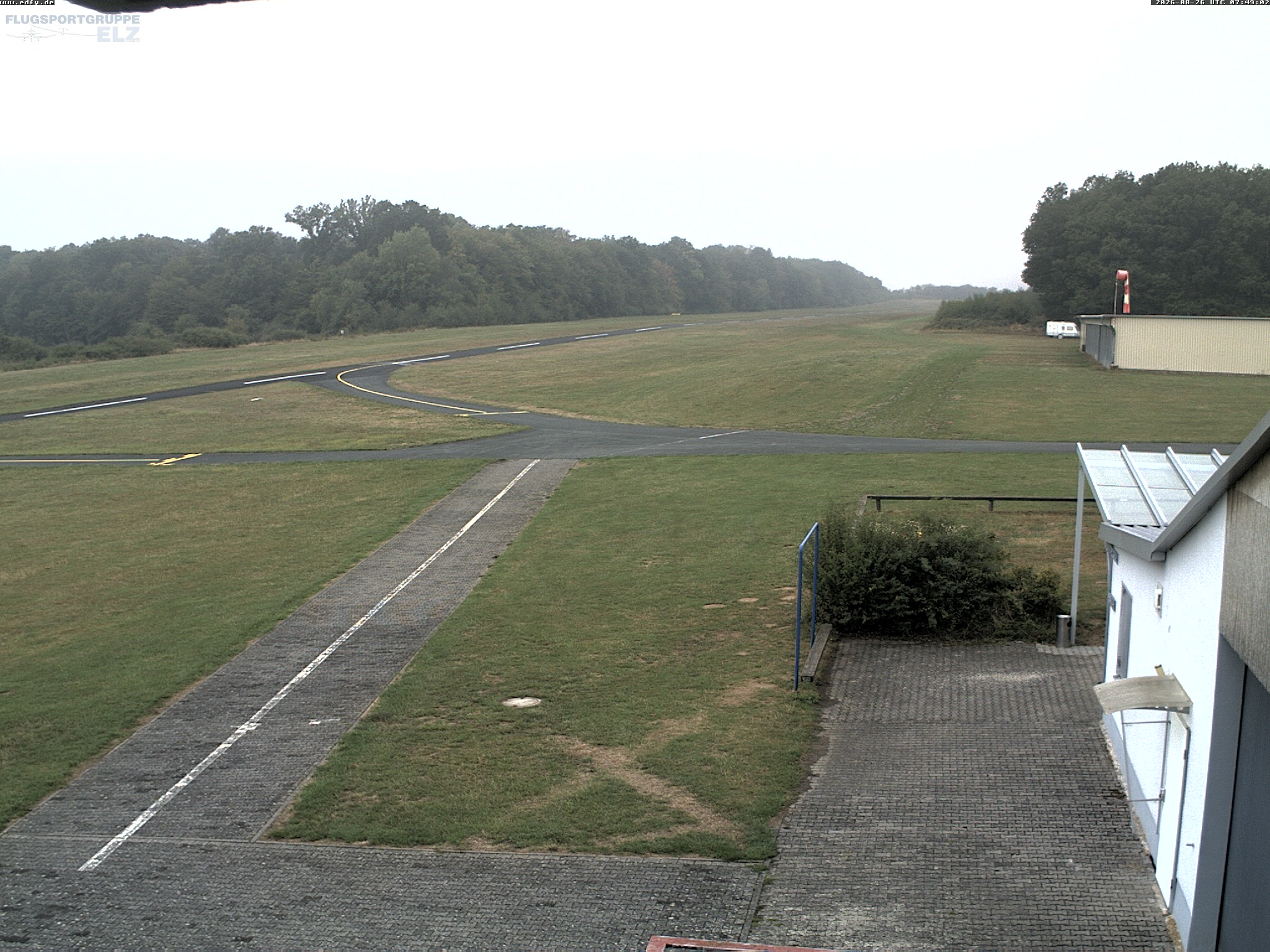 Webcam Elz: Airfield Elz EDFY