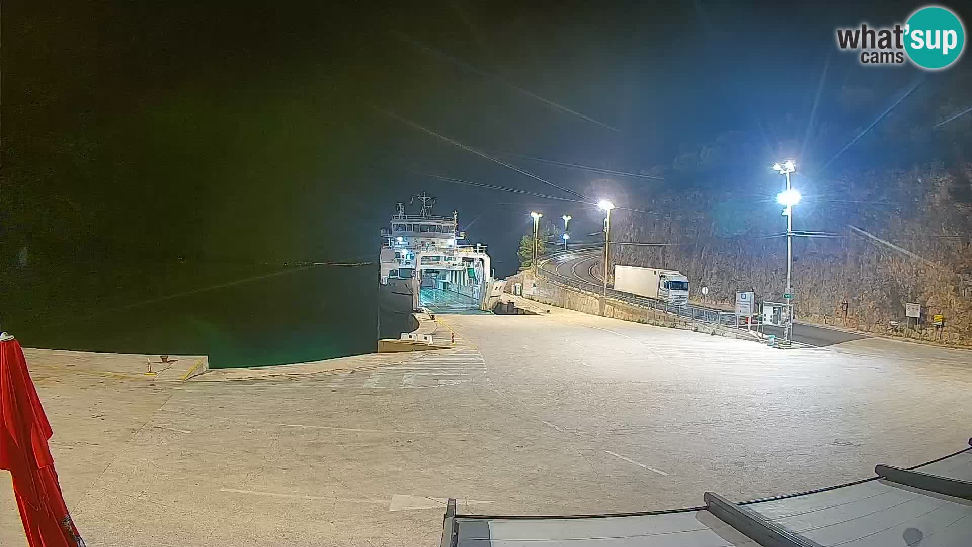 Webcam Cres: Ferry Port towards Krk