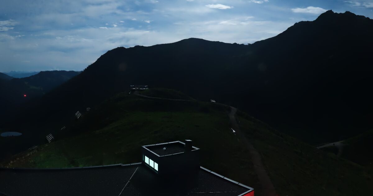 Webcam Fieberbrunn: PANOMAX Lärchfilzkogel (1645 m)