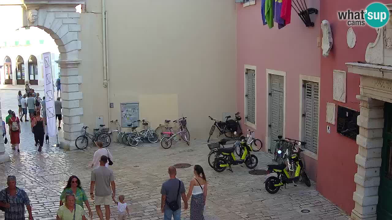 Webcam Rovinj: Balbi’s Bow 'City Gate'