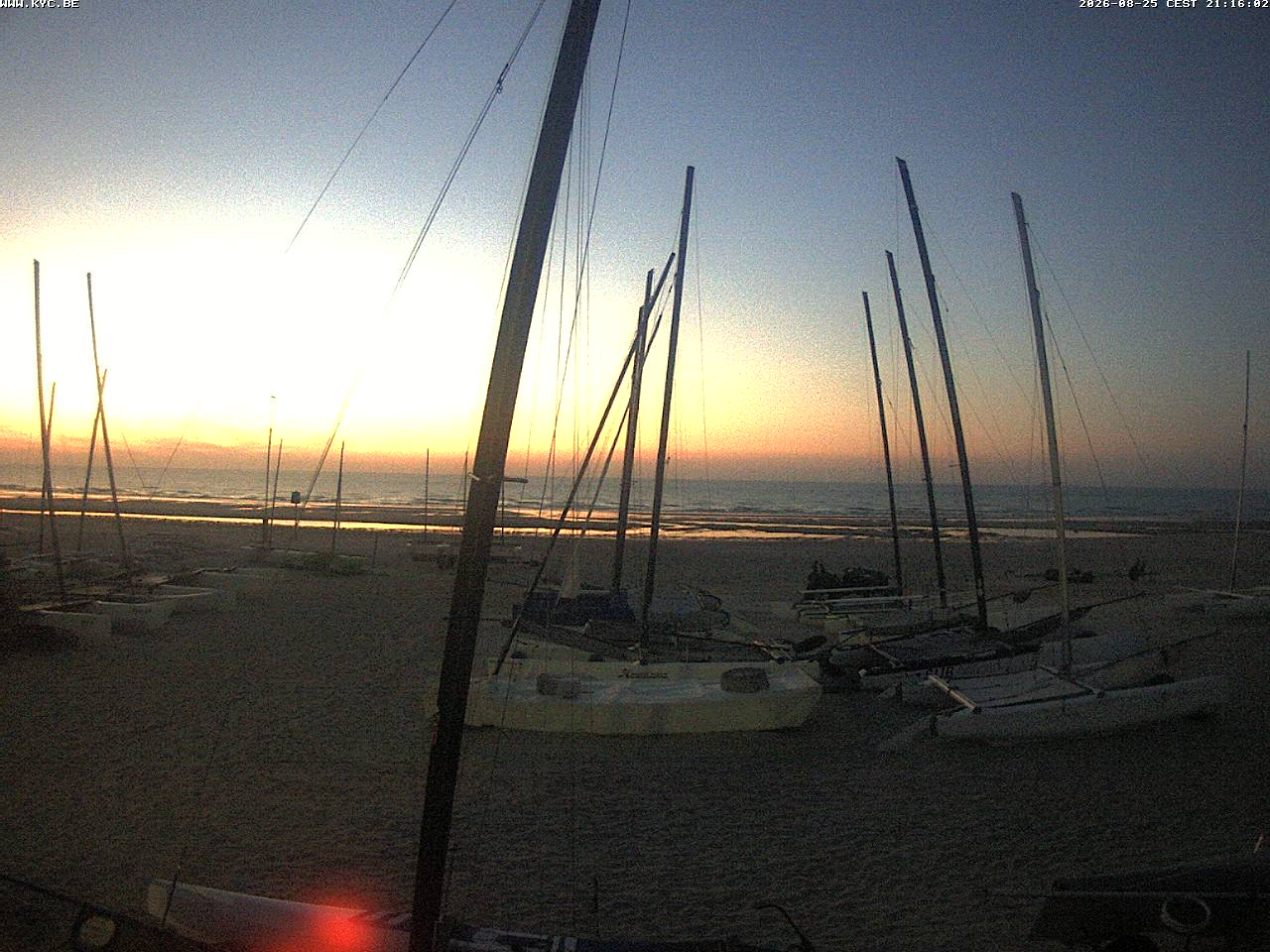 Webcam Sint-Idesbald: Beach Panorama