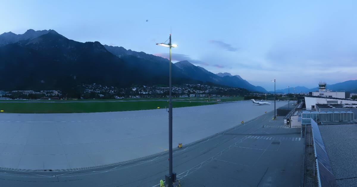 Webcam Innsbruck: PANOMAX Airport Innsbruck