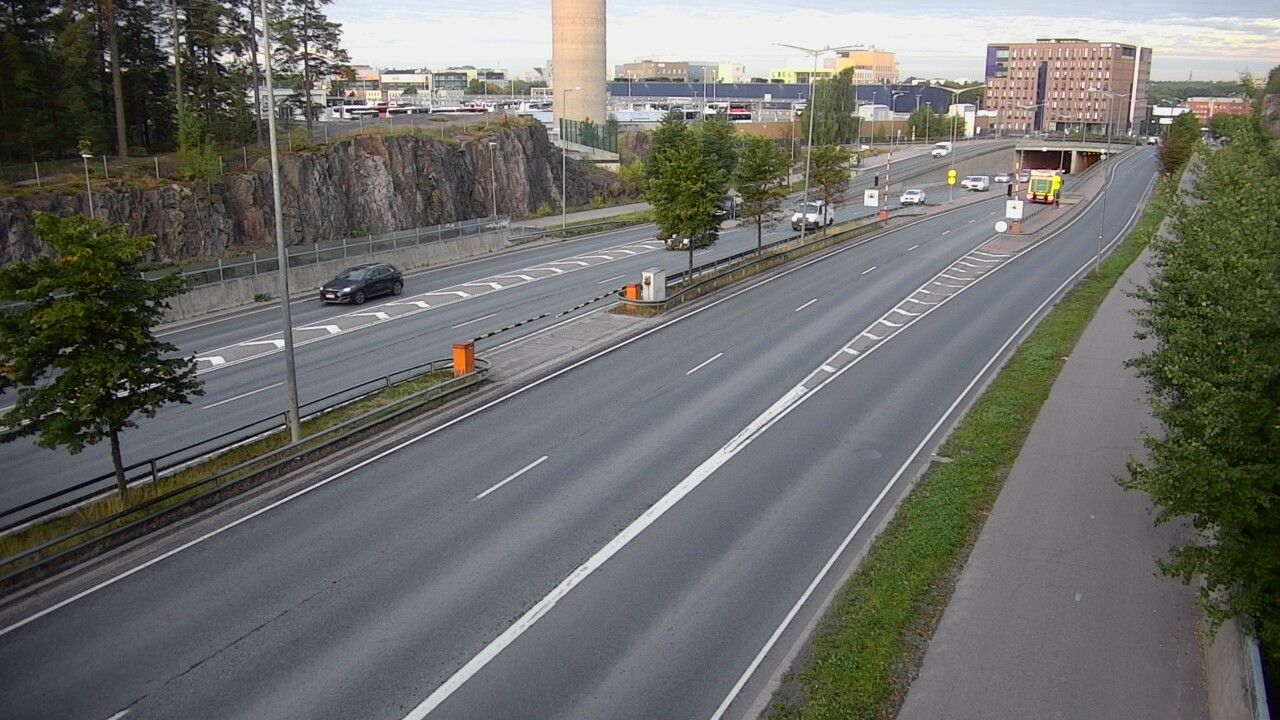 Helsinki: Tie 100 Hakamäentie, Ilmala - Hakamäentie, Ilmala