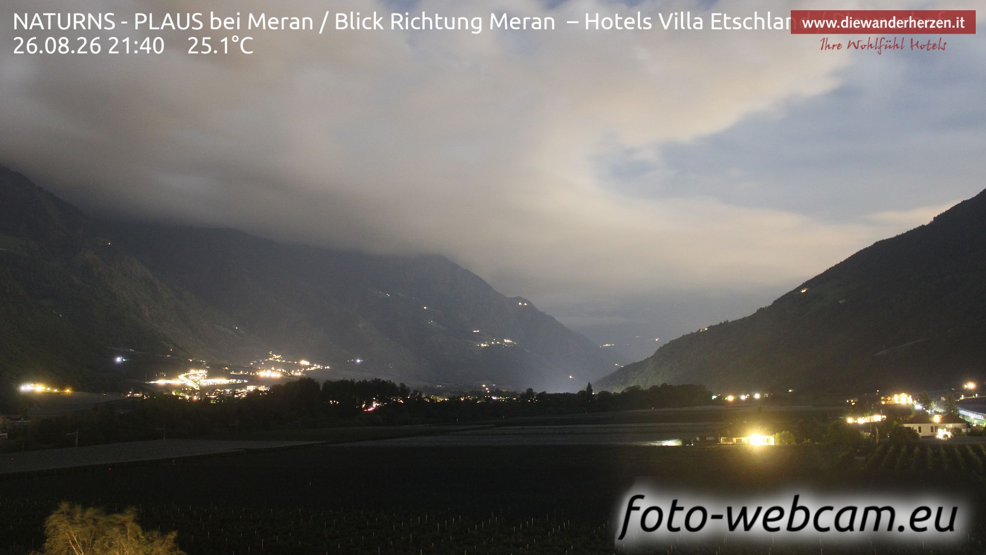 Plaus: NATURNS - bei Meran - Blick Richtung Meran - Hotels Villa Etschland - Plauserhof