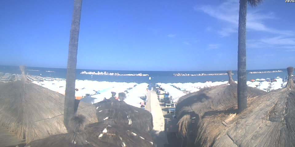 Webcam Alba Adriatica: Beach of La Pineta