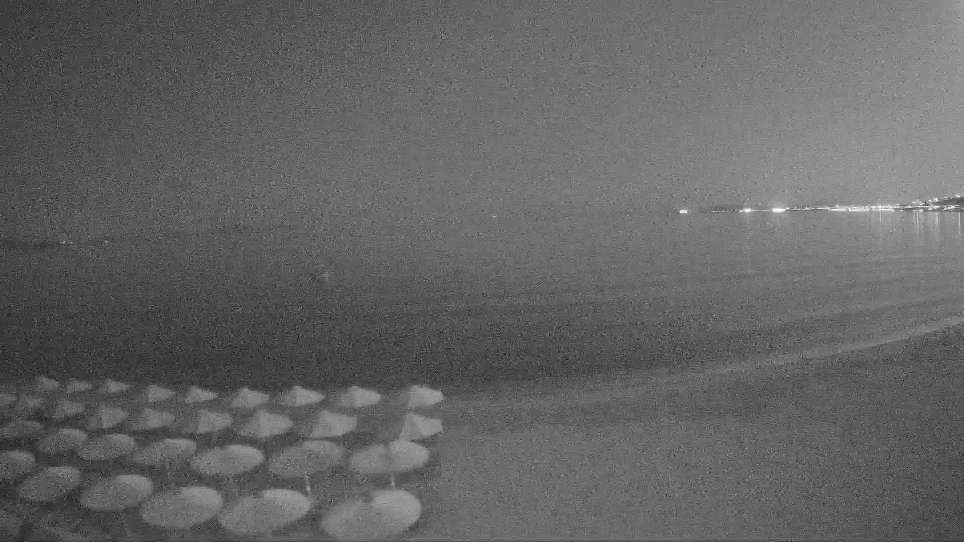 Marathon › East: Moraitis Beach