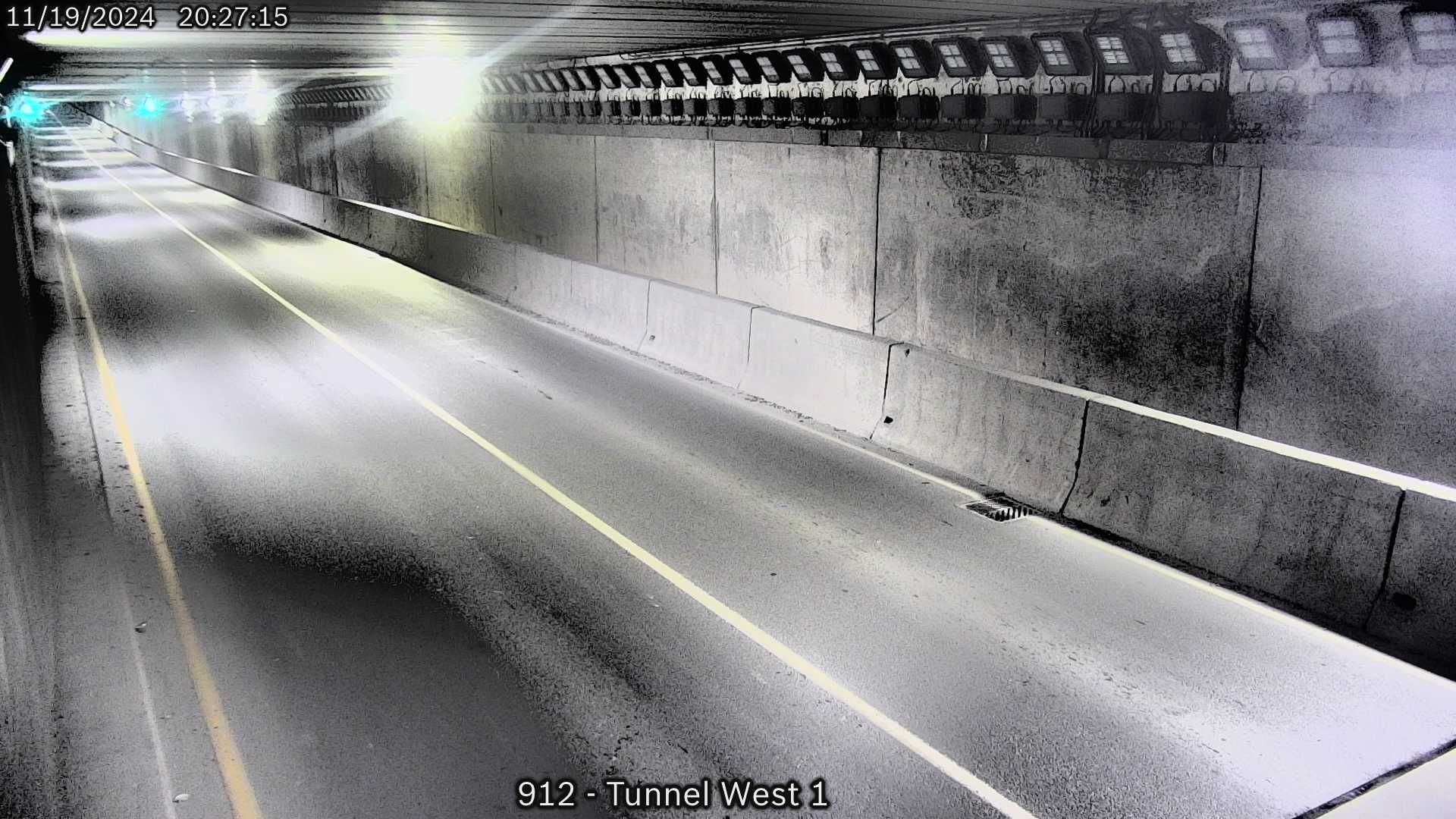 Thorold: Westbound - Tunnel near west of entrance