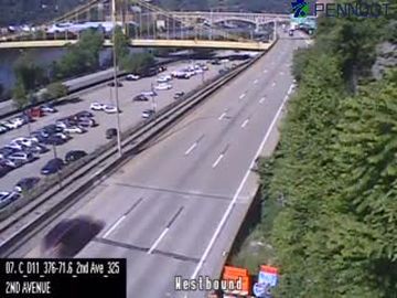 Bluff: I-376 @ EXIT 71B (SECOND AVE)