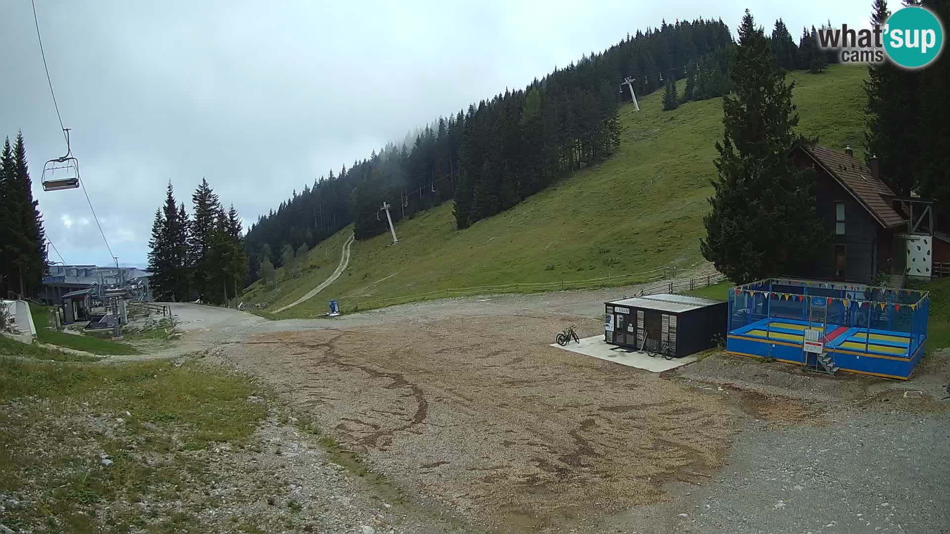 Webcam Mozirje: GOLTE Ski Resort – View towards Medvedjak