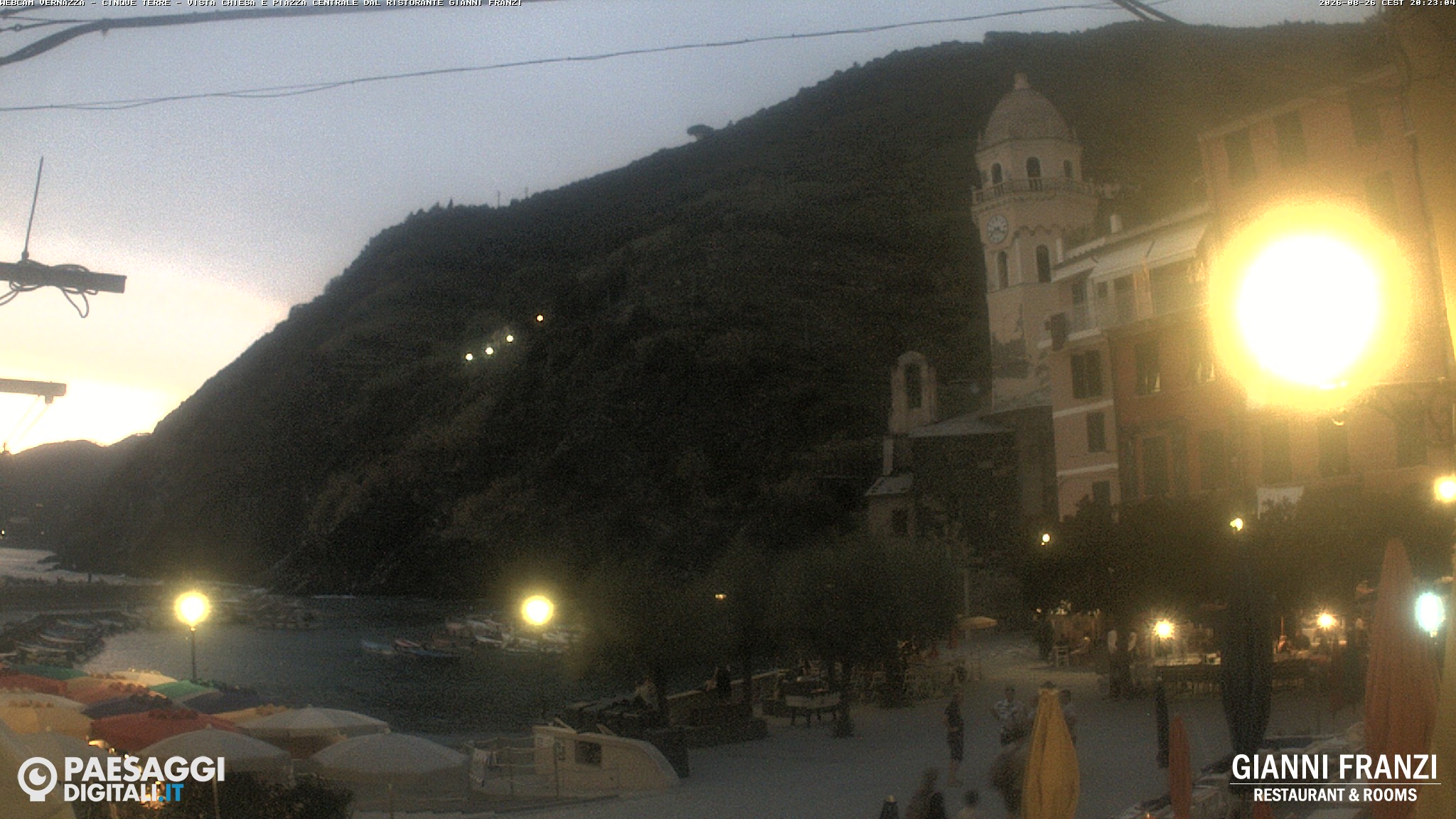 Webcam Vernazza (Cinque Terre): Piazza Principale / Chiesa di Santa Margherita di Antiochia