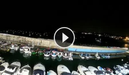 Webcam Castro Marina: Port of Castro Marina