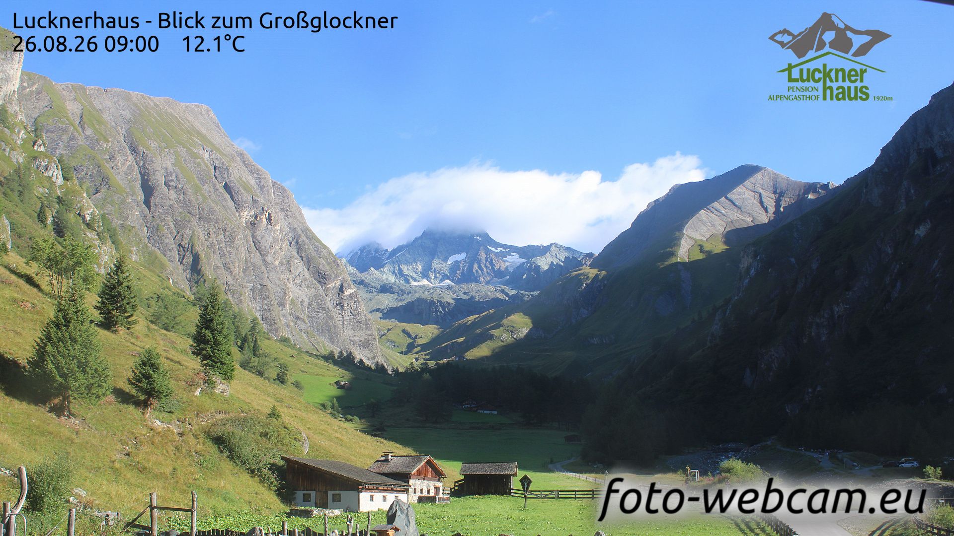 Gemeinde Kals am Grossglockner: Lucknerhaus - Blick zum Großglockner