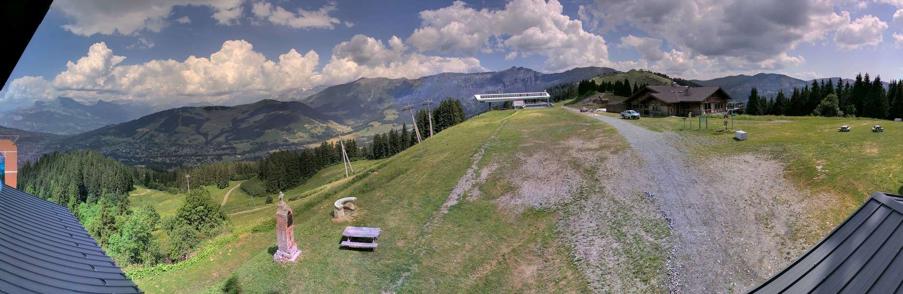 Megeve: Panoramic with Mont-Blanc from