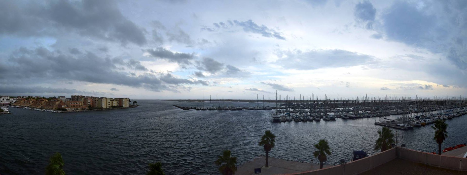 Gruissan: Capitainerie du Port de plaisance de Gruissan