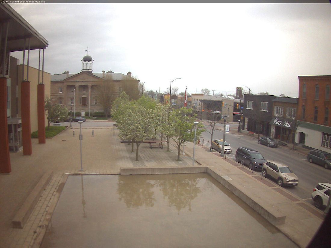 Welland: Live - Civic Square Webcam Southern
