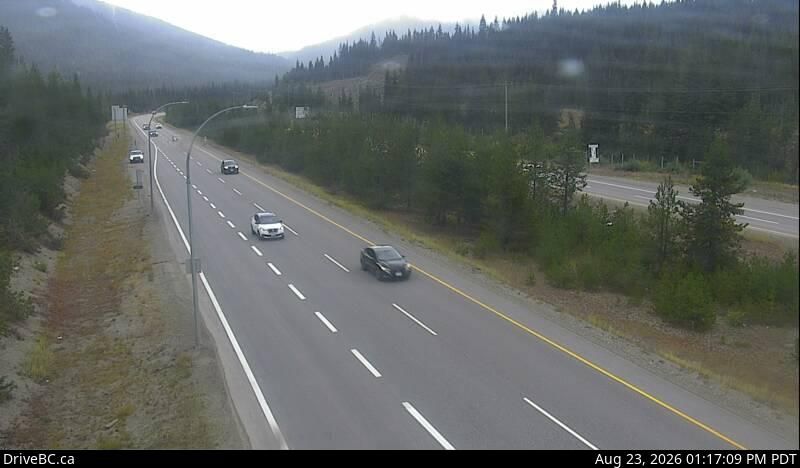 Fraser Valley Regional District › South: Hwy 5, by Britton Creek Rest Area northbound turnoff, looking south