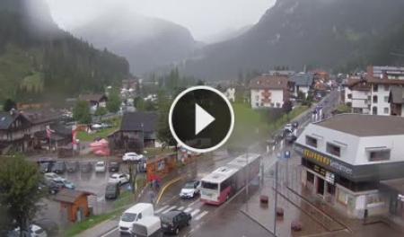 Webcam Canazei: Skiing Area