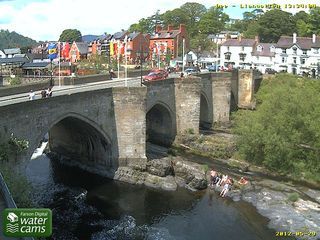 Webcam Llangollen: River Dee at Llangollen