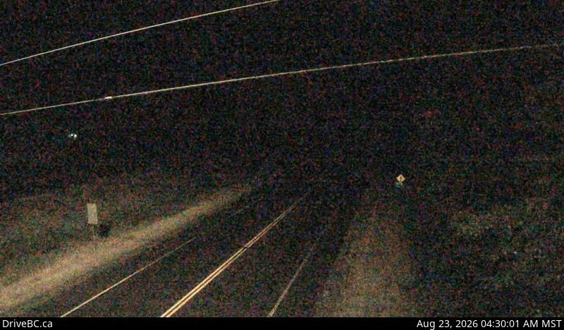 Kitchener › East: Hwy 3, in - about 18 km east of Creston, looking east