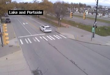 Rochester: Lake Ave at Portside Dr