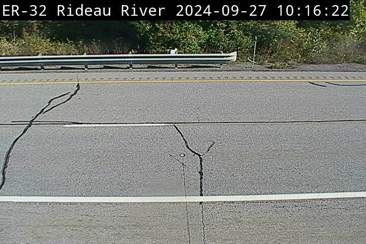 North Grenville: Highway 416 near Rideau River