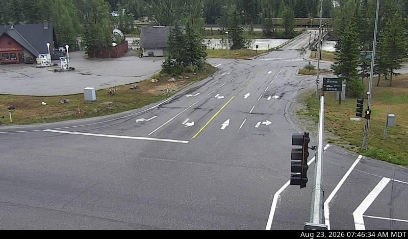 Area A › South-East: Hwy 1 at Field Access Road, about 16 km west of BC/Alberta border, looking southeast