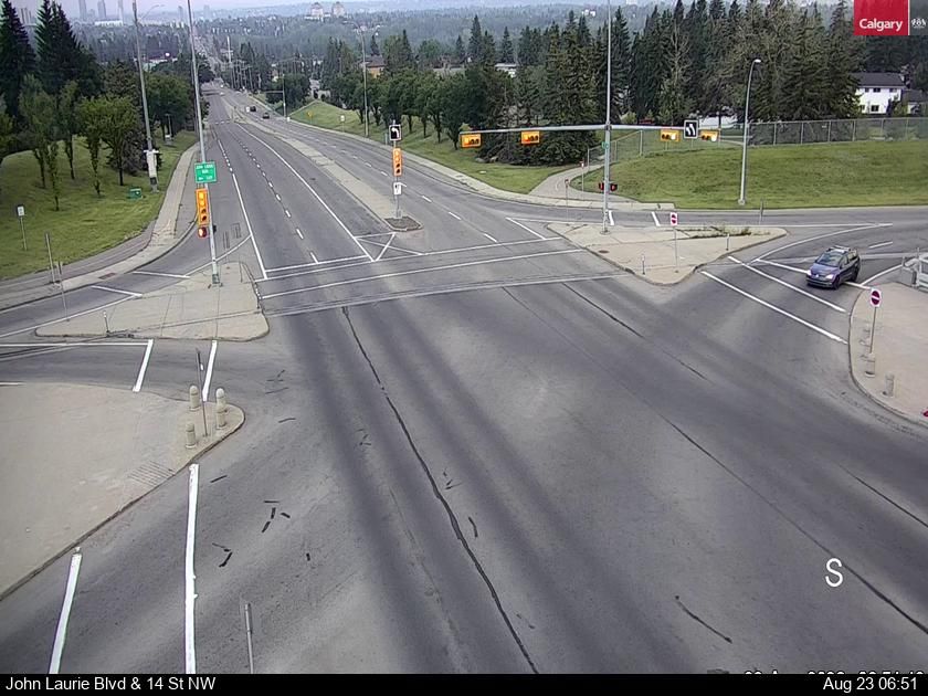 Cambrian Heights: John Laurie Blvd - 14 Street NW