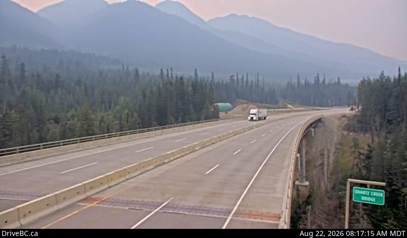 Columbia-Shuswap Regional District › East: Hwy 1, 40 km west of Golden, near the Quartz Creek bridge, looking east