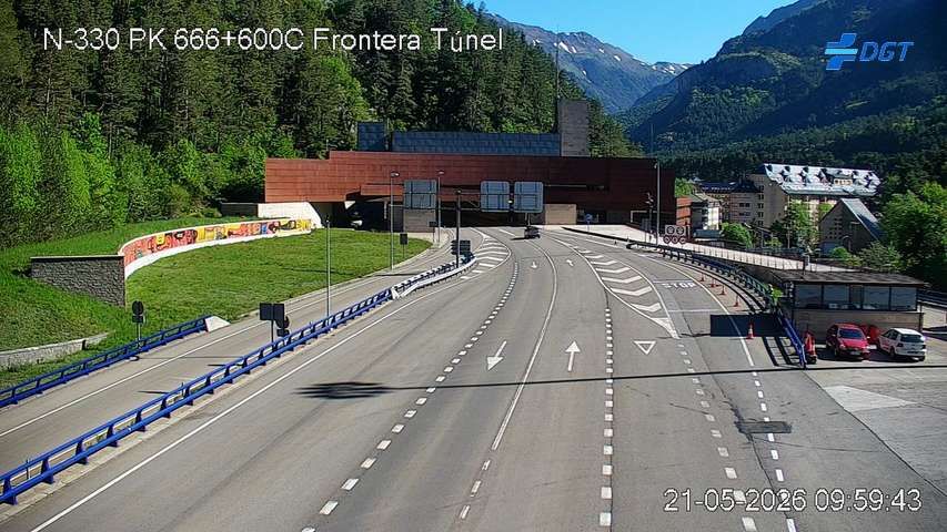 Canfranc › North: Canfranc-Estación