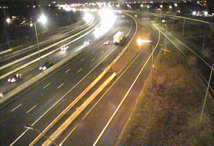 Burlington: QEW south of Highway