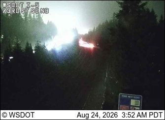 Everett: I-5 at MP 190.4: 73rd St SE, NB