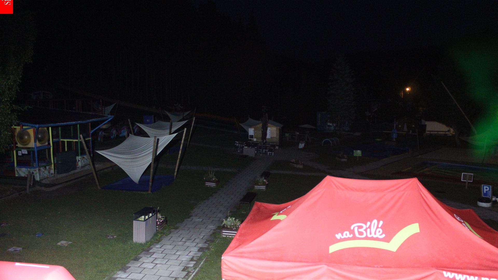 Bila › North-East: Bílá