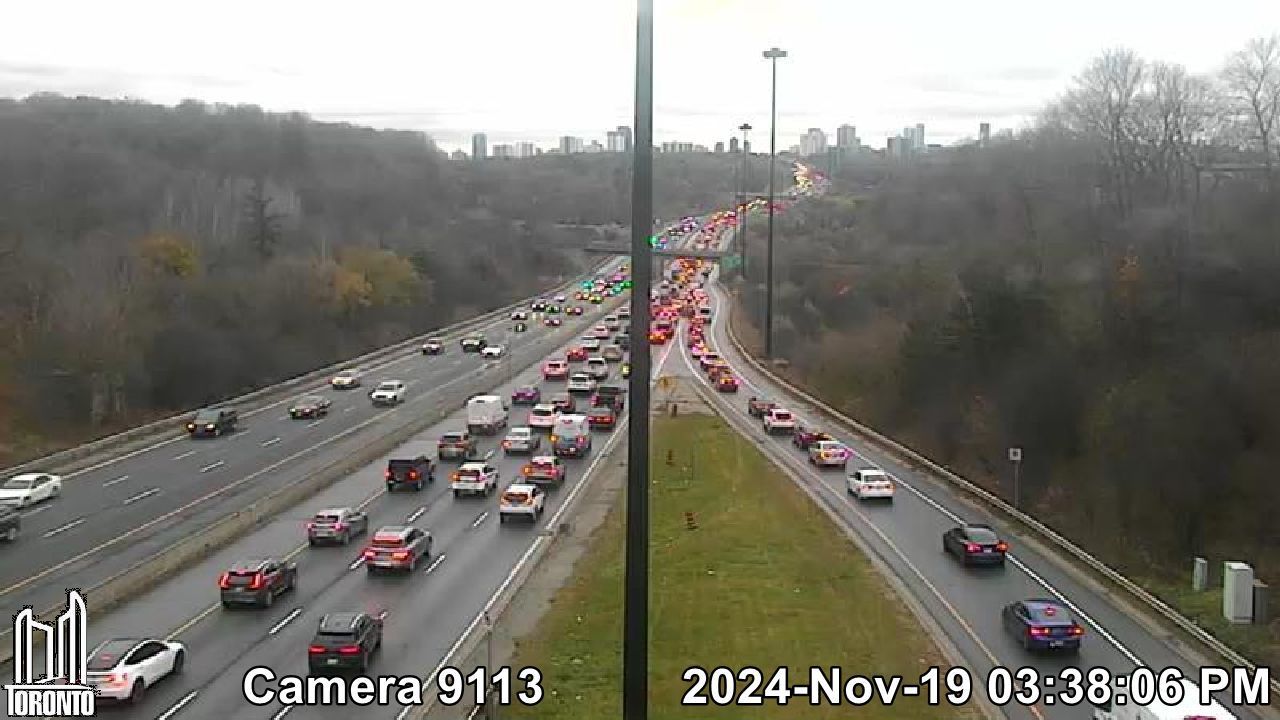 Toronto: Don Valley Parkway near Concorde Gt