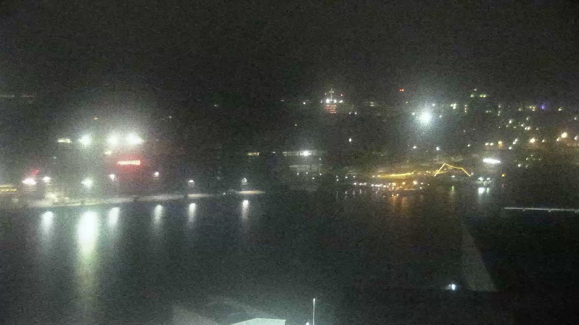 Kiel: Livespotting - Webcam im Seehafen - mit Kreuzfahrtterminal