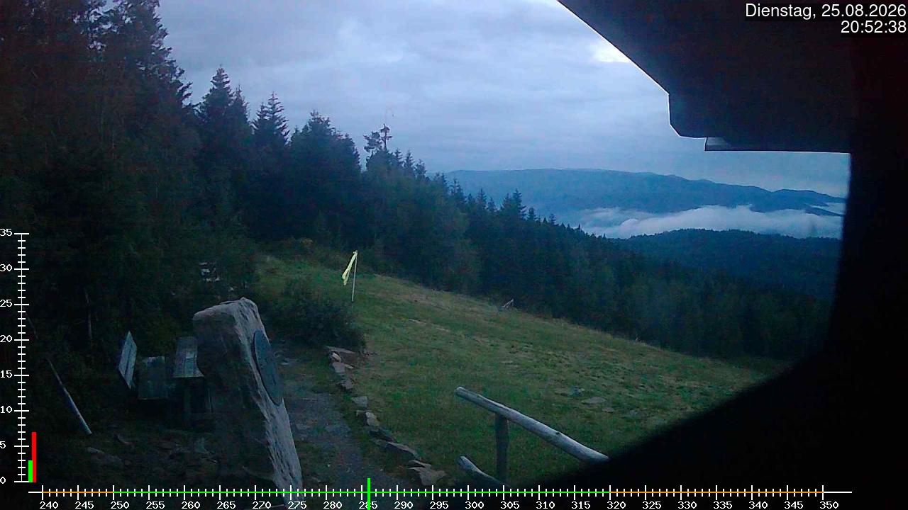 Loffenau: Teufelsmühle - Startplatz für Gleitschirmflieger