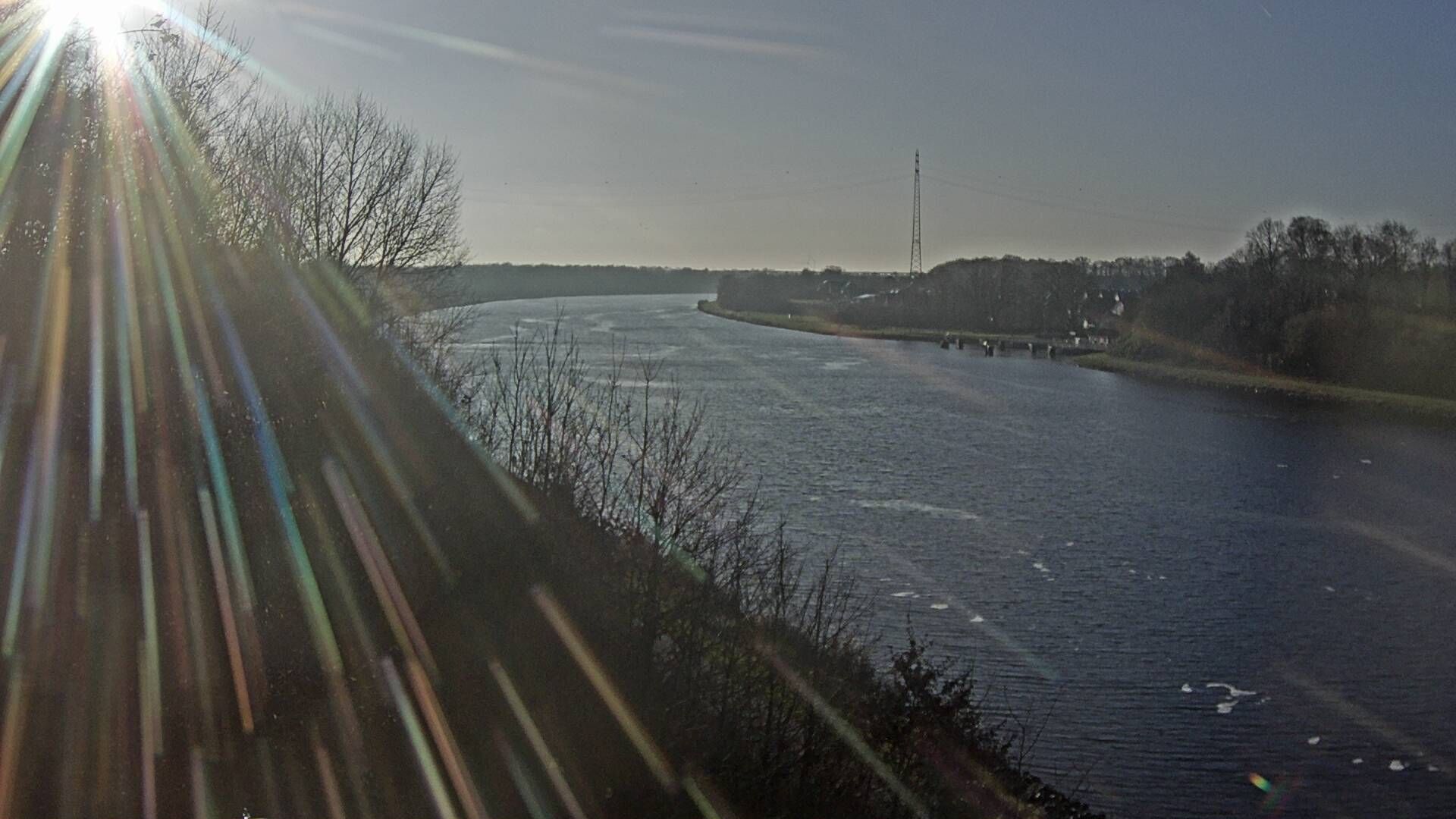 Schacht-Audorf: Blick auf Kanalfähren und Kanal