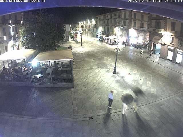 Saluzzo: piazza Vineis