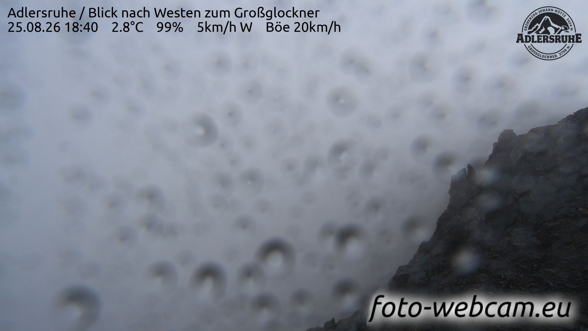 Gemeinde Kals am Grossglockner: Adlersruhe - Blick nach Westen zum Großglockner