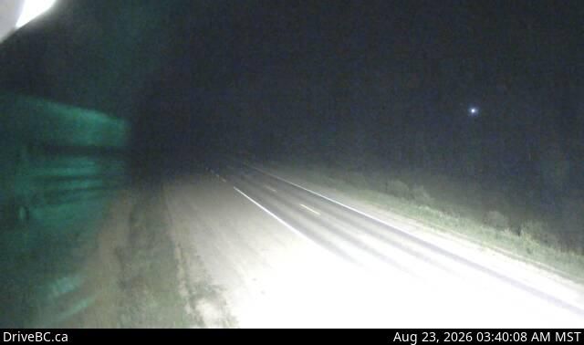 East Pine › East: Hwy 97 on - Hill, about 27 km east of Chetwynd, looking east