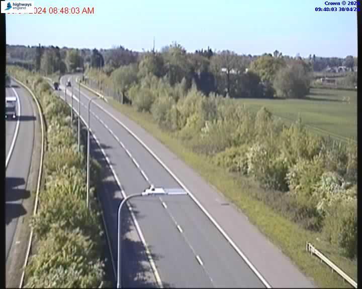 Dacorum: M1 J8