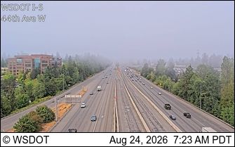 Lynnwood: I-5 at MP 180.6: 44th Ave W